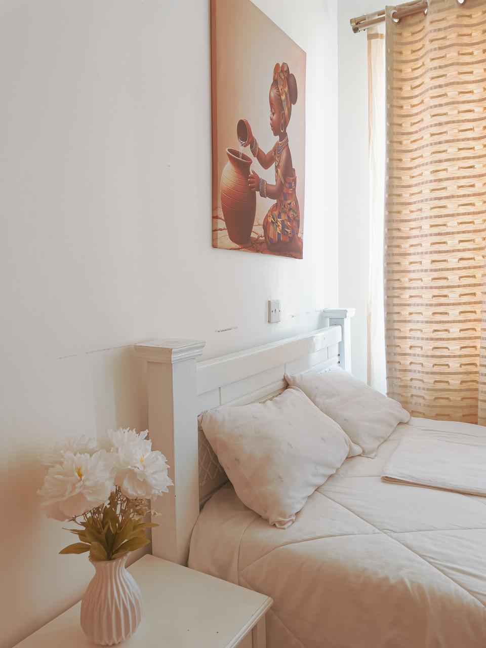 Chic 1BR bedroom